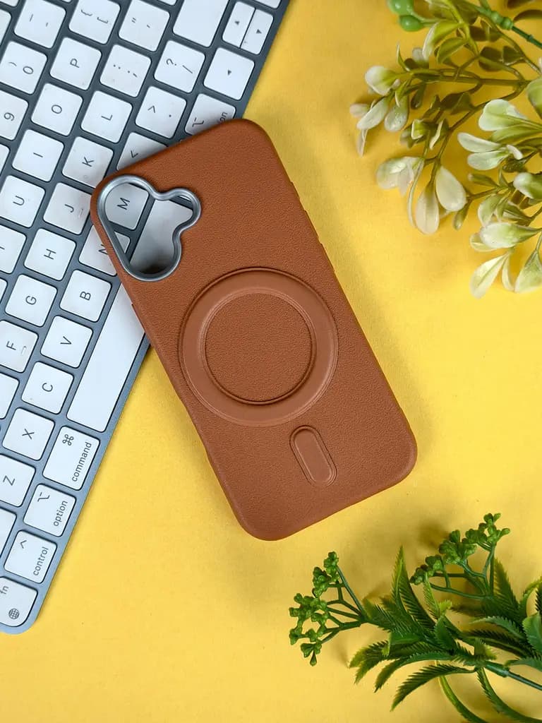 Brown MagSafe Design Ultra Thin Case For Apple Iphone 17